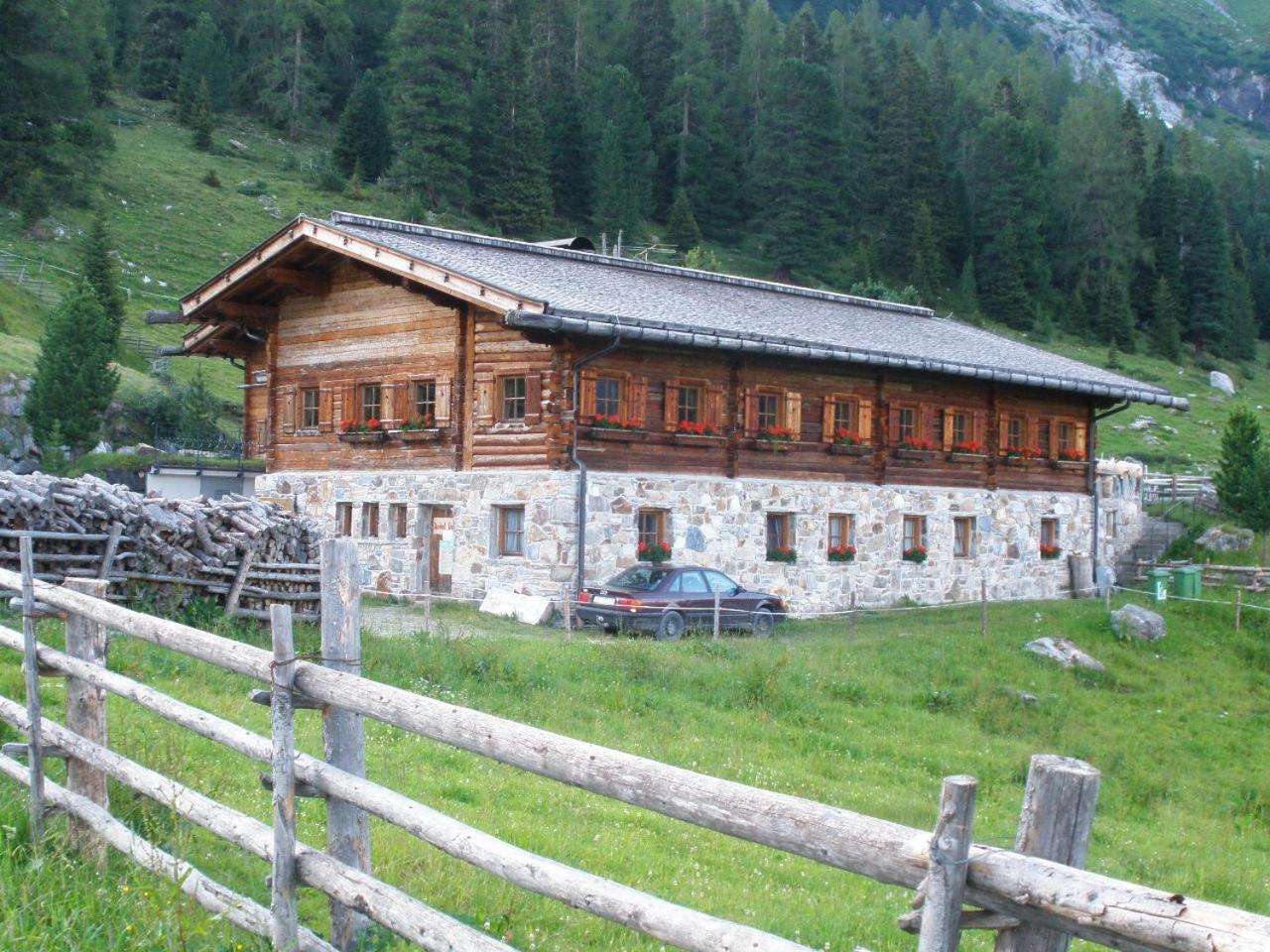 Hotel Almhof Lackner